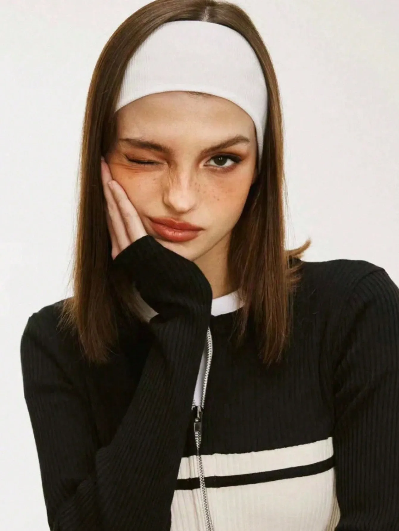1pc Forehead And Tying Hair Casual Sweatband