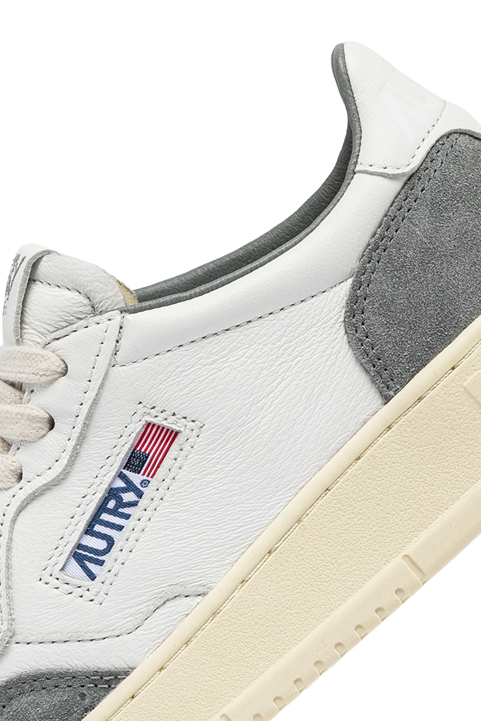 Autry Sneakers Medalist Low Wom Goat Suede Grigio Donna
