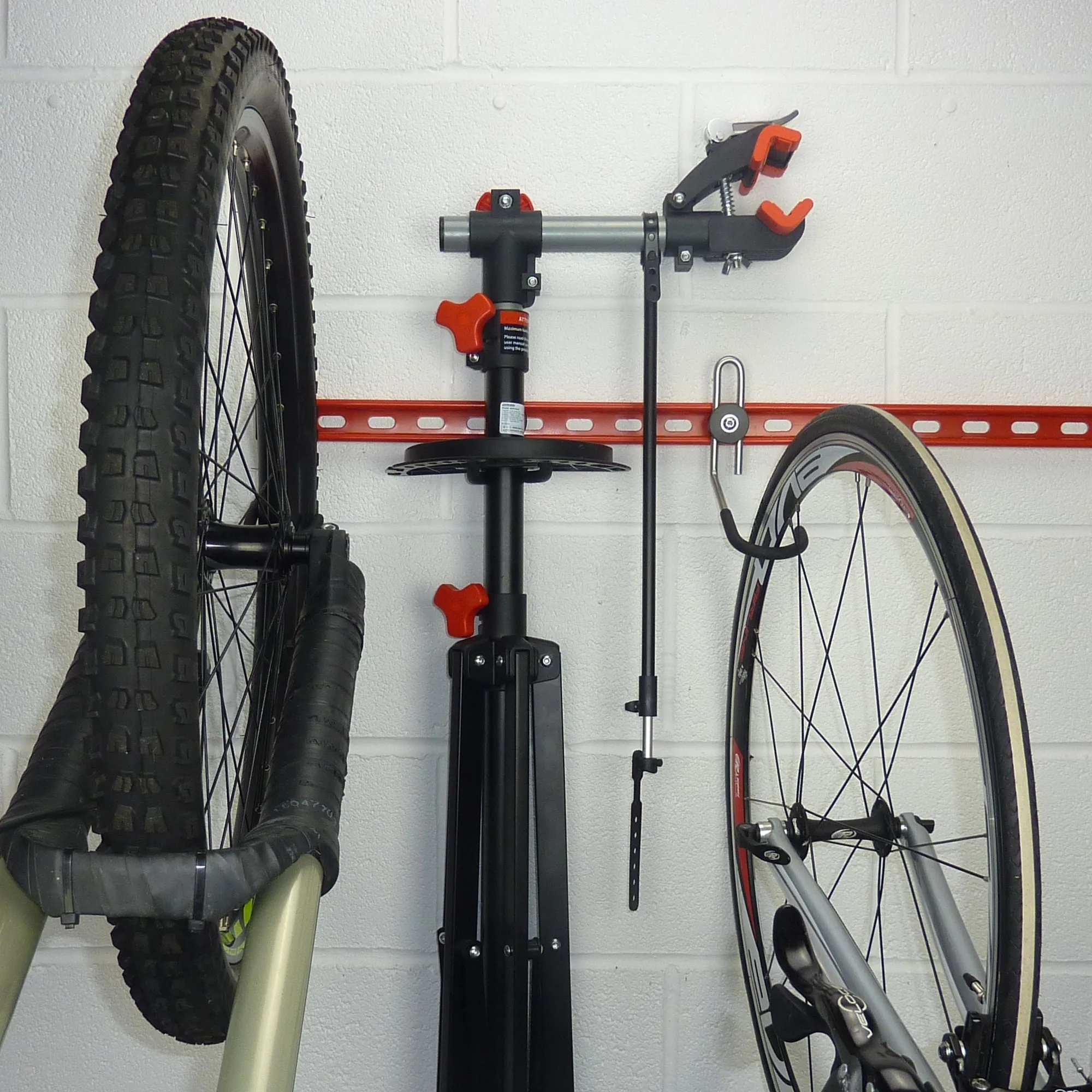 Garage bike storage for 5 bikes