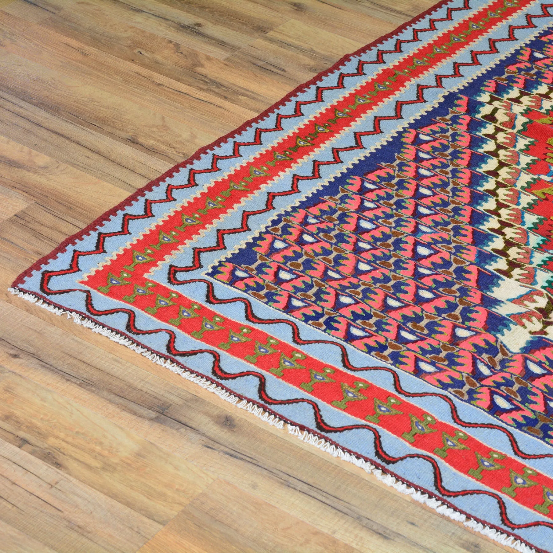 Hand-Woven Persian Sennah Kilim Village Rug 100% Wool (Size 3.9 X 5.1) Cwral-3123
