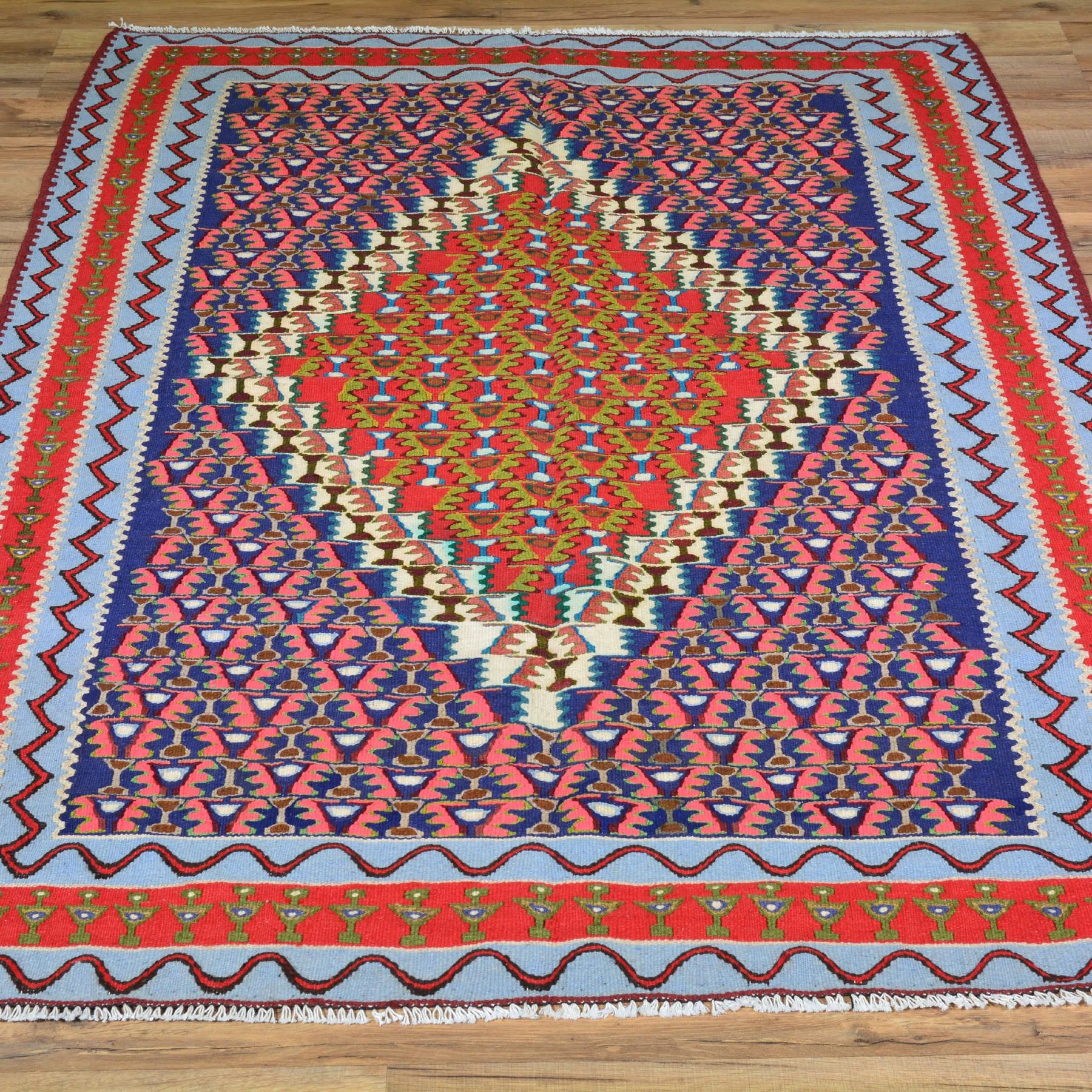 Hand-Woven Persian Sennah Kilim Village Rug 100% Wool (Size 3.9 X 5.1) Cwral-3123