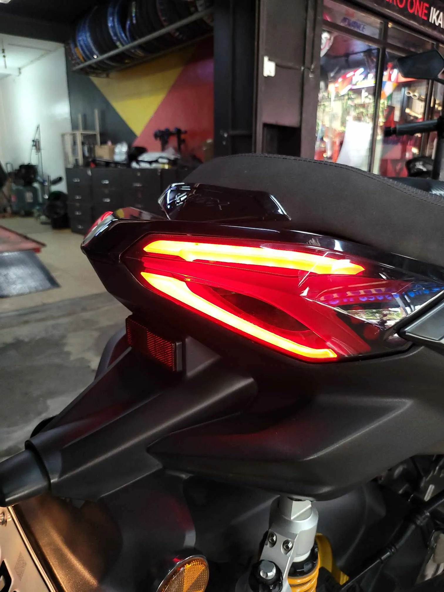 JPA INTEGRATED TAIL LIGHT FOR XMAX