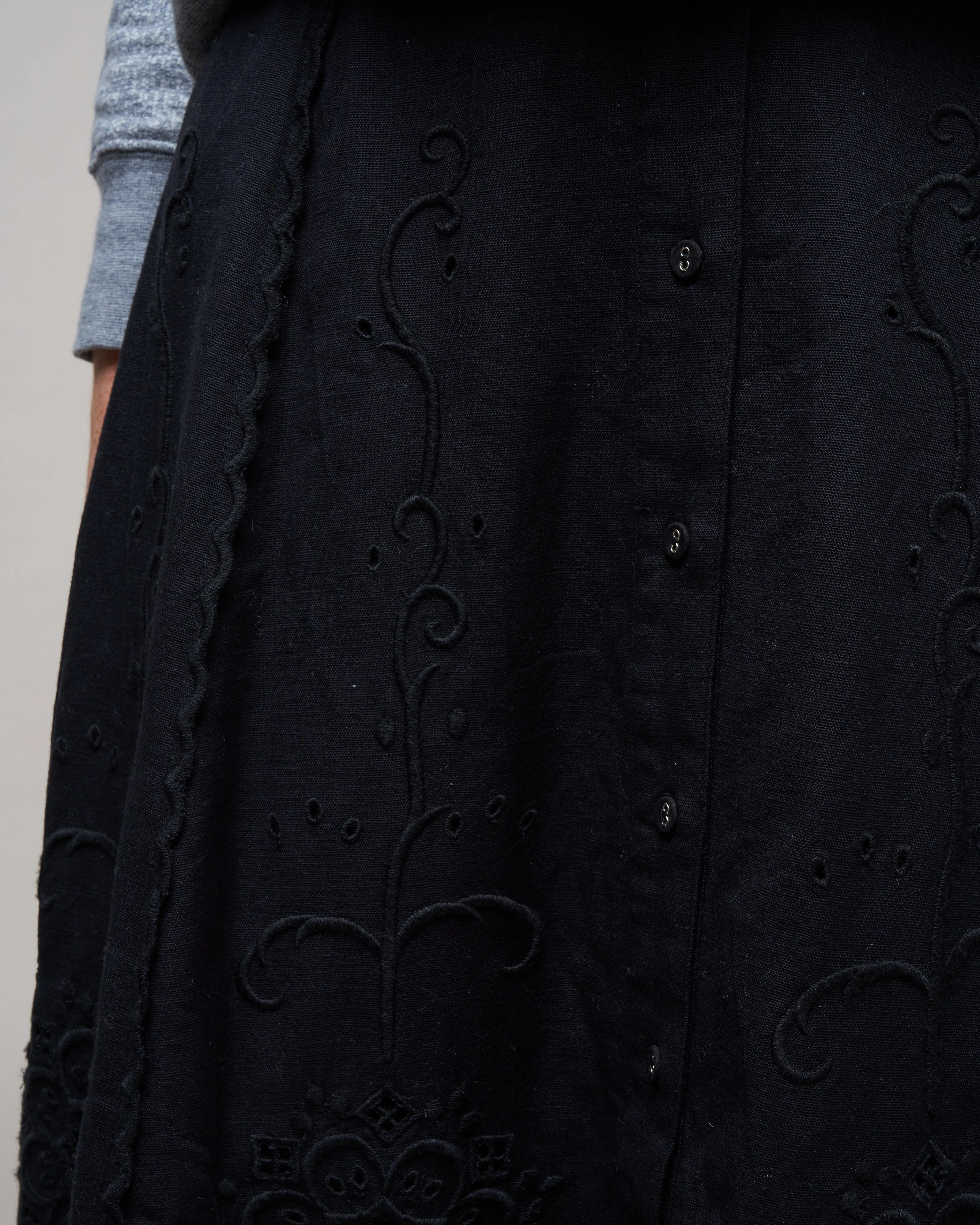 kiara emb button-down skirt - black