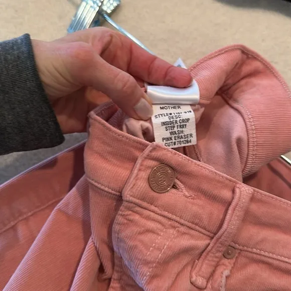 Mother Insider Crop Step Fray Pink Eraser Corduroy size 25 $238 retail