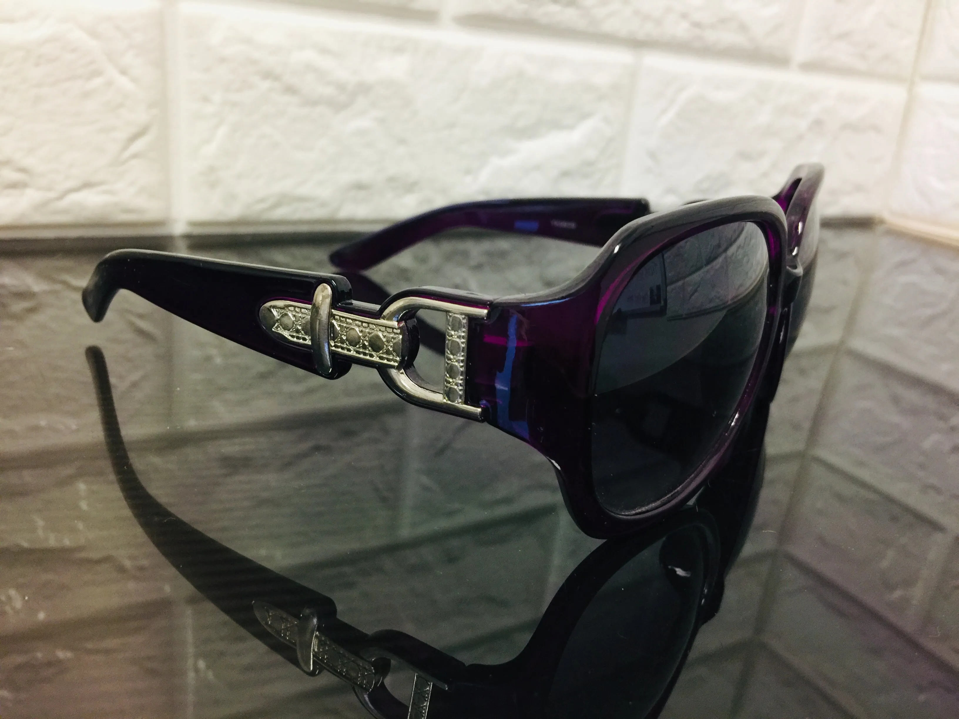 New Designer Rep. Sunglasses, 400 UV Protection! Stylish Gradient Lenses!