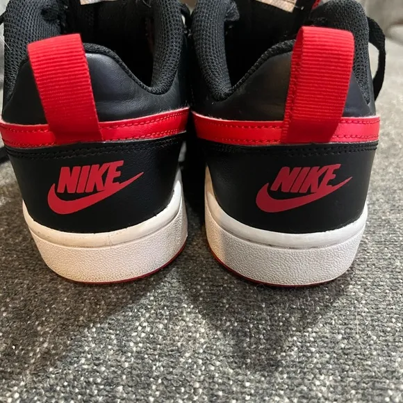 Nike Borough Low Court Black &amp; Red Sneakers, Youth 5, EUC