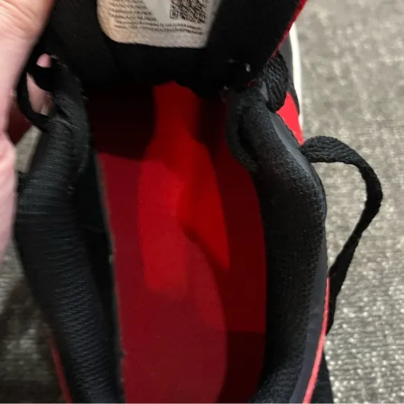 Nike Borough Low Court Black &amp; Red Sneakers, Youth 5, EUC