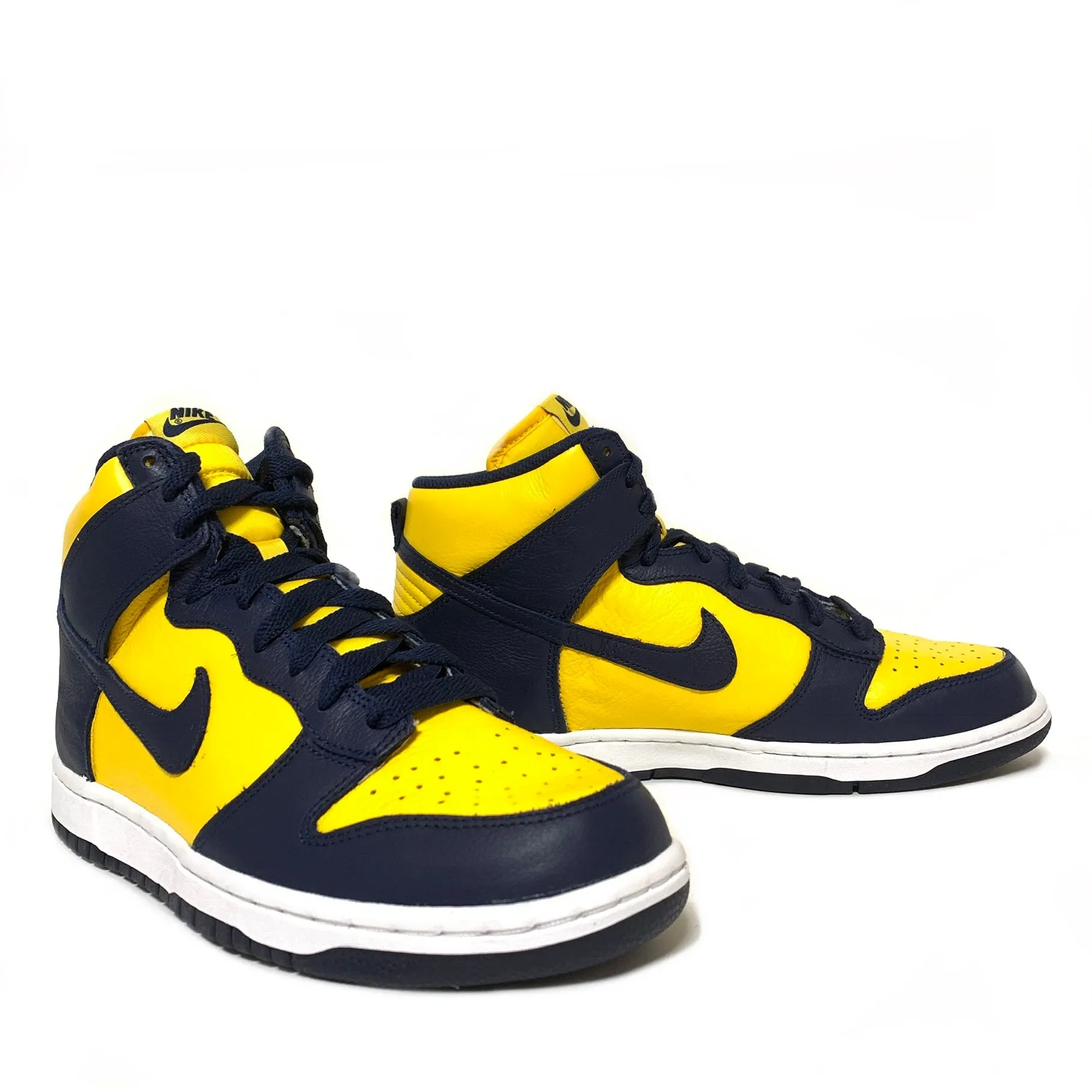 NIKE DUNK HIGH RETRO QS MICHIGAN