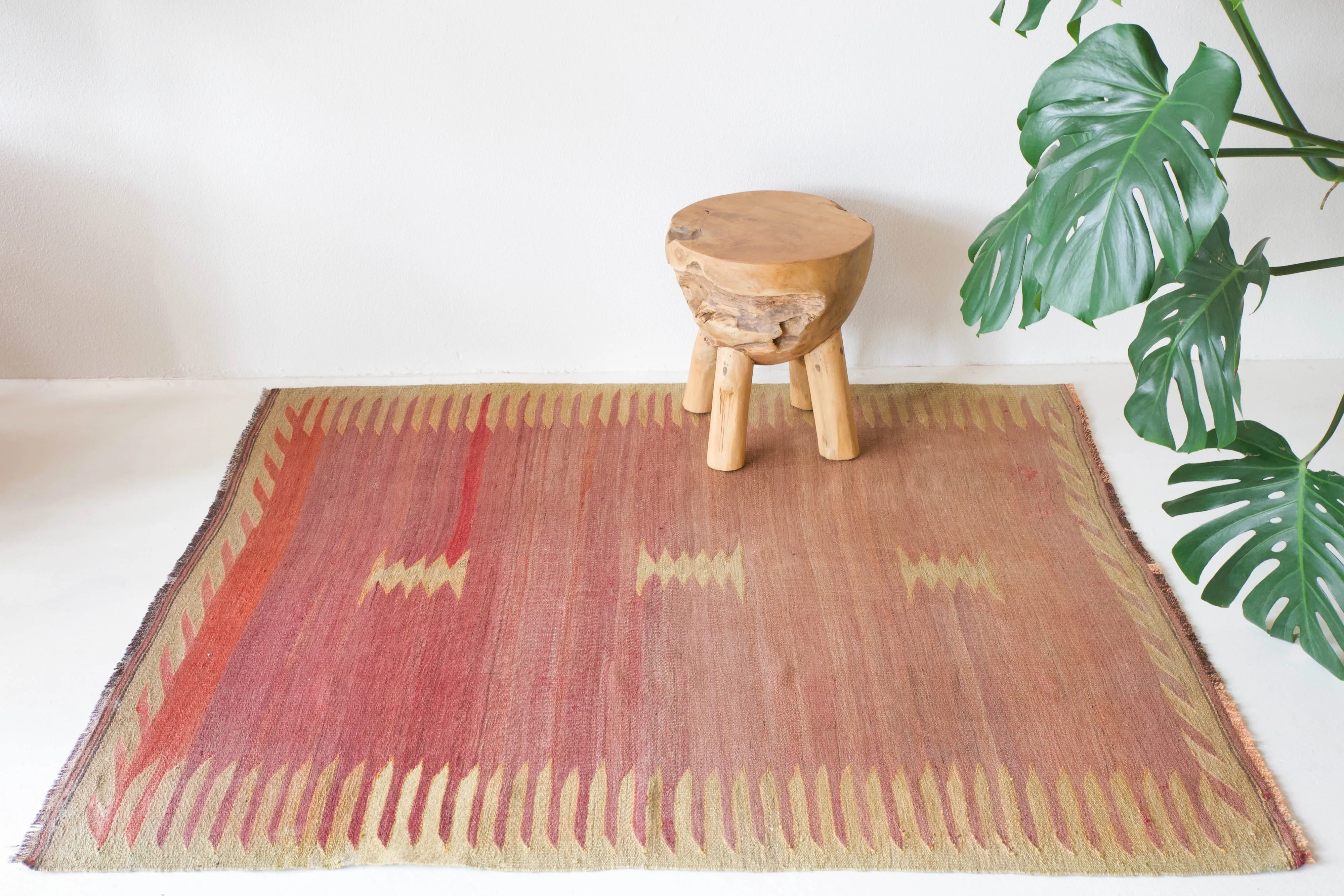 Semi-Antique  Bodrum Bos Kilim Rug 4'5"x5'