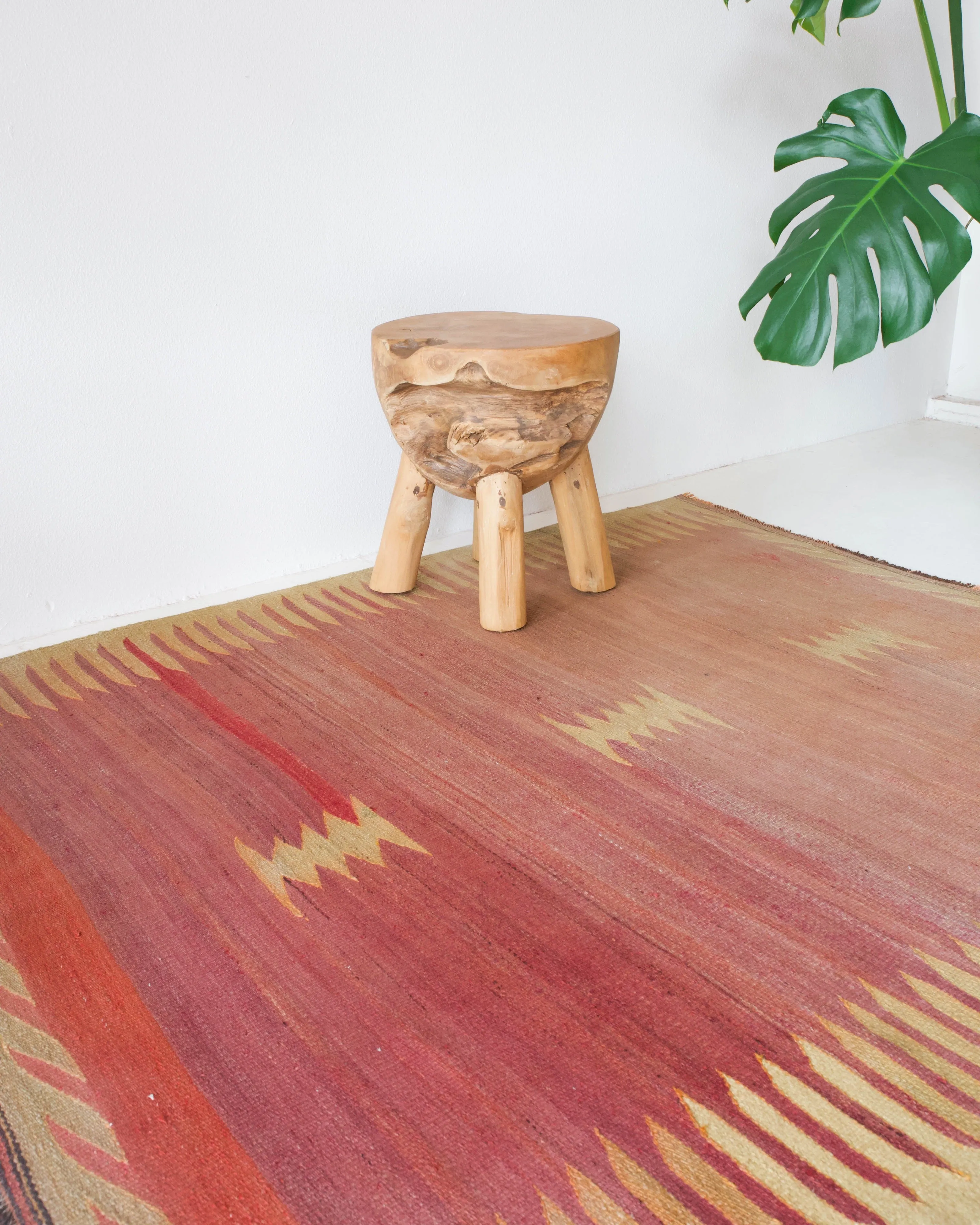 Semi-Antique  Bodrum Bos Kilim Rug 4'5"x5'
