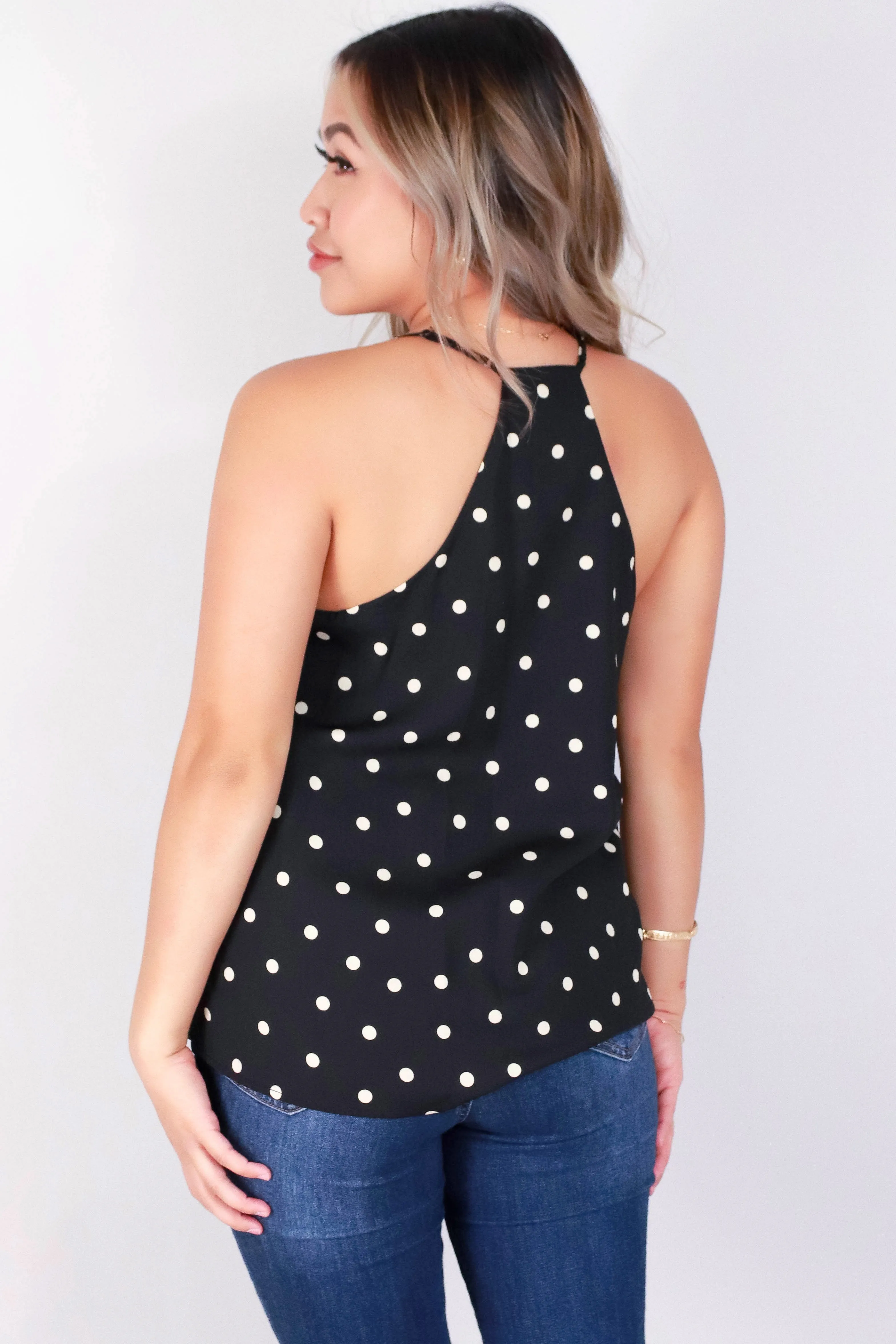 SLEEVELESS Y-BACK TOP