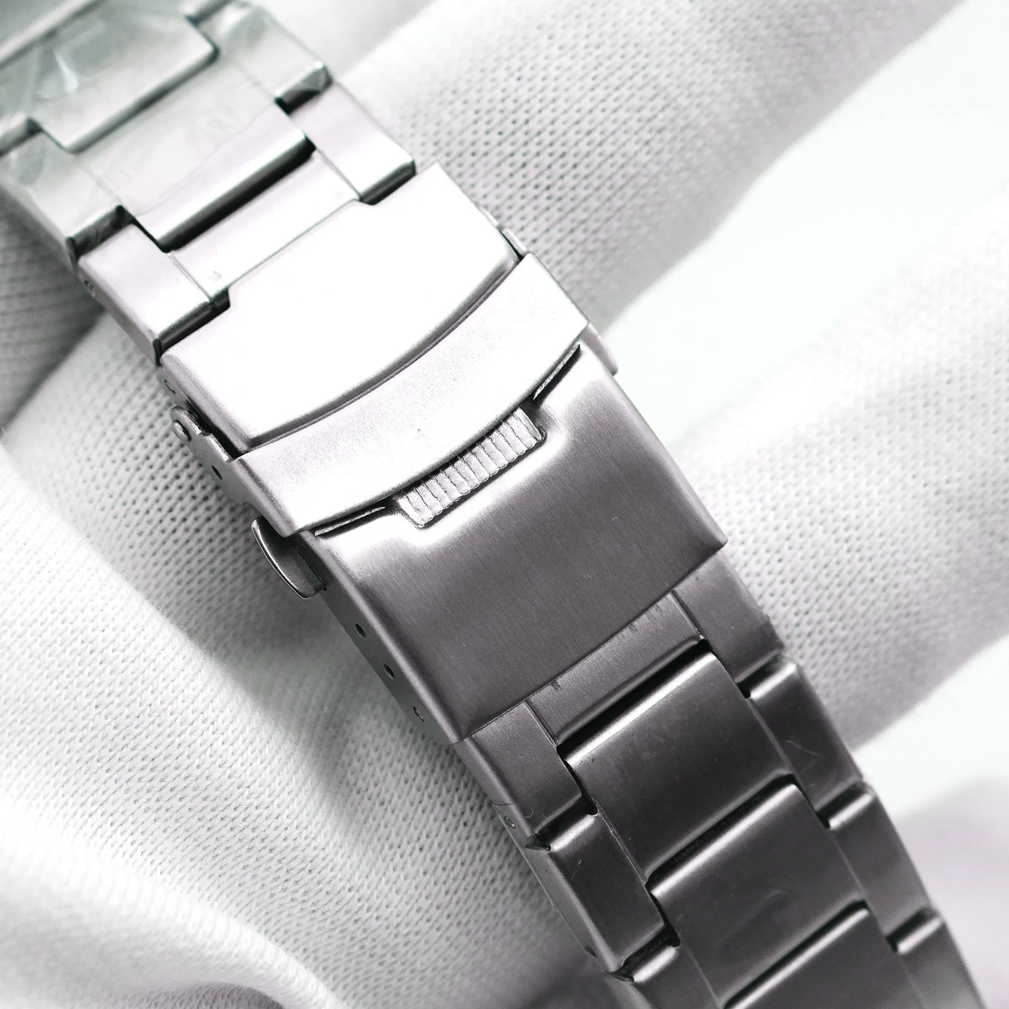 Stylish TUDOR Quartz Watch | Tudor Watch 12 A