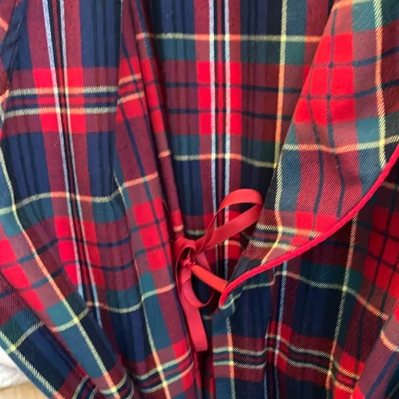 Vintage Marks and Spencer classic tartan Women's Robe M