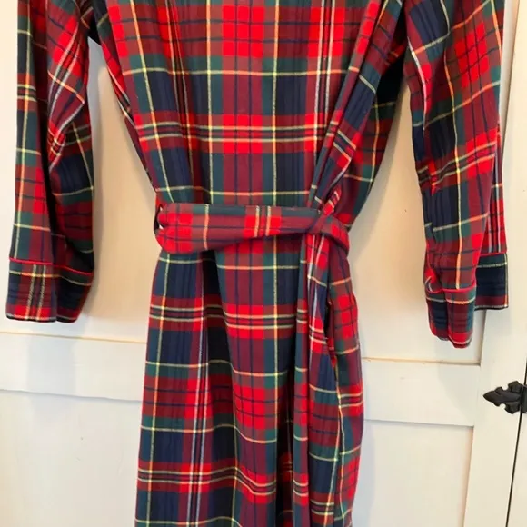 Vintage Marks and Spencer classic tartan Women's Robe M