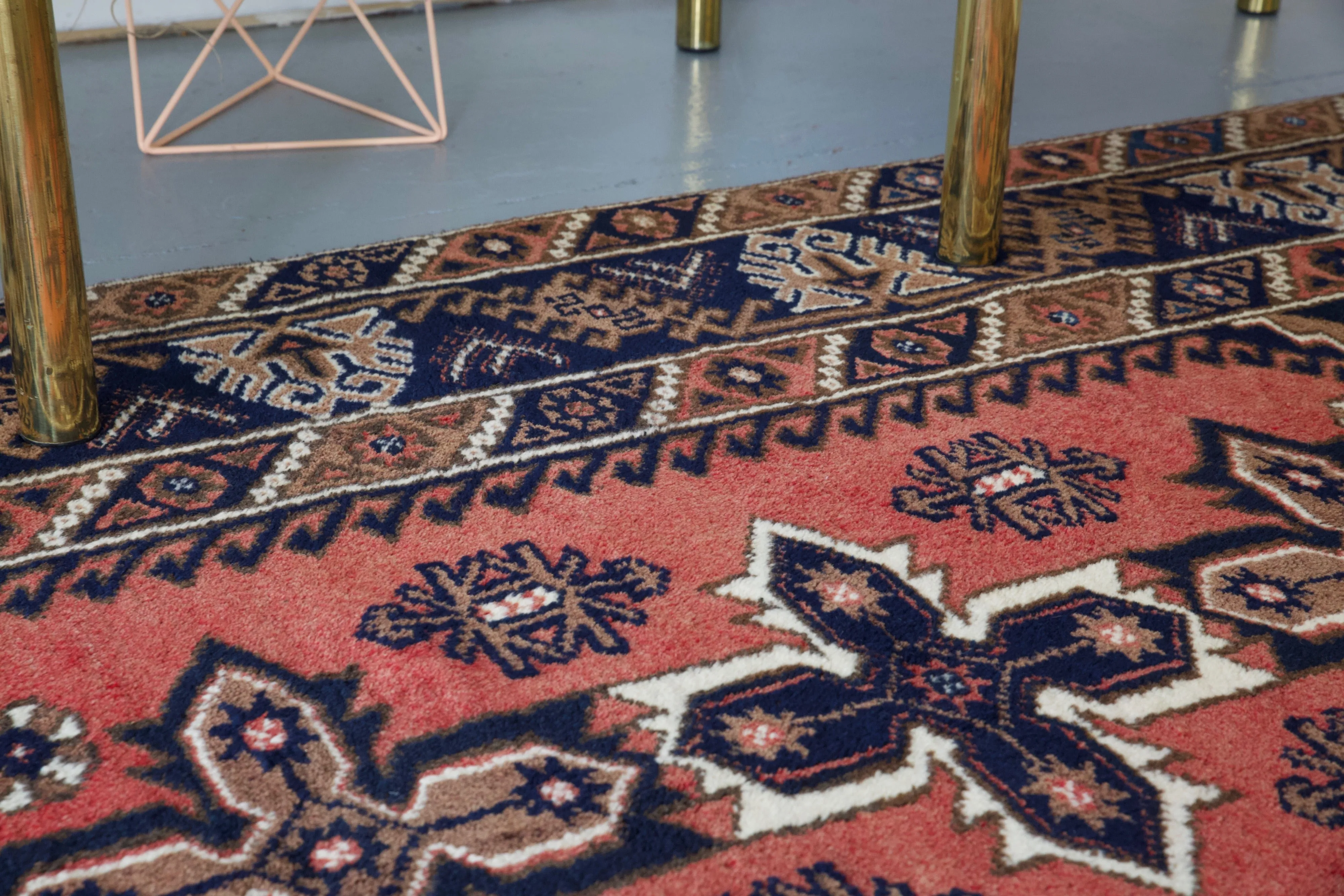 Vintage Turkish Dosemealti Rug 4'2" x 6'10"