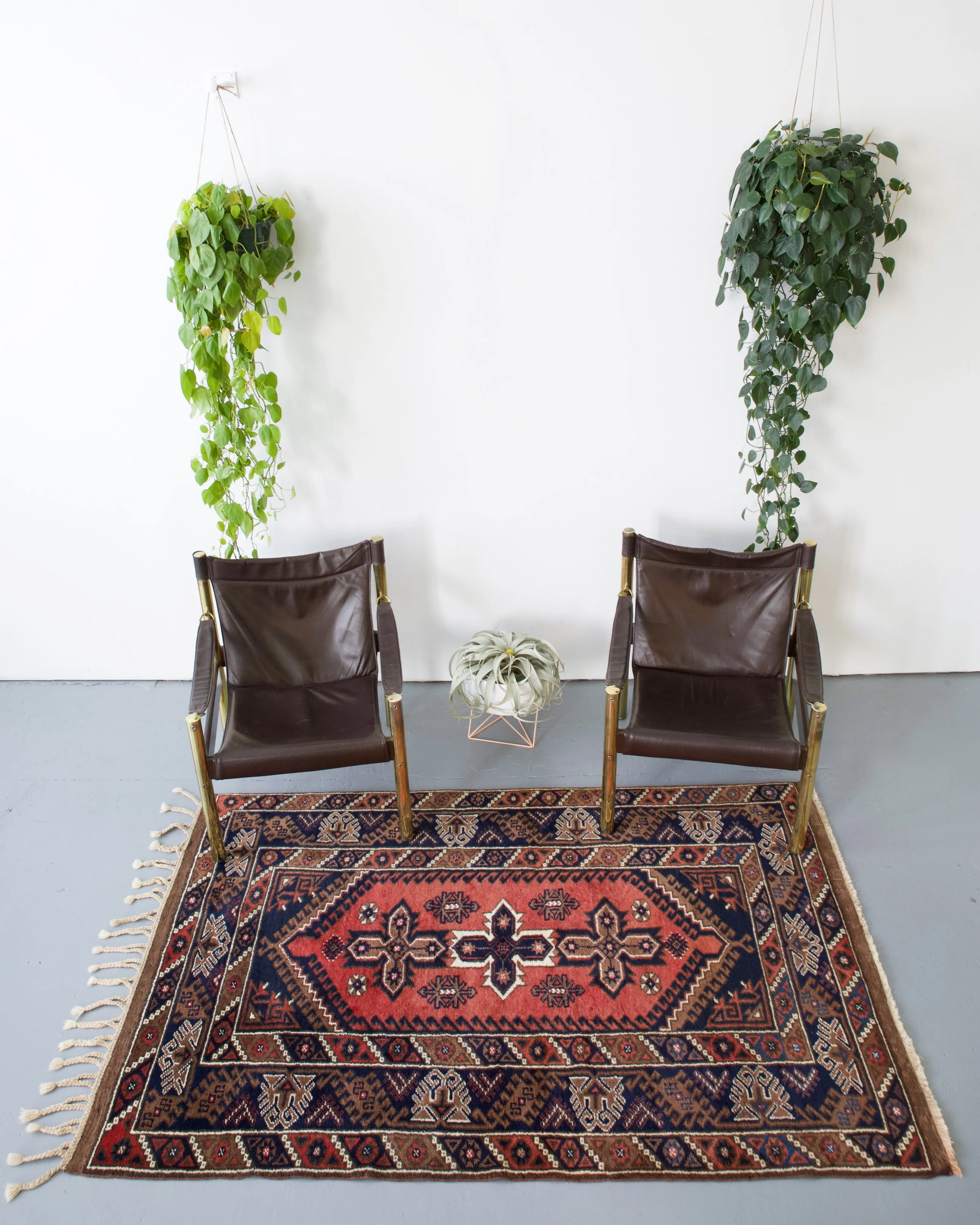 Vintage Turkish Dosemealti Rug 4'2" x 6'10"
