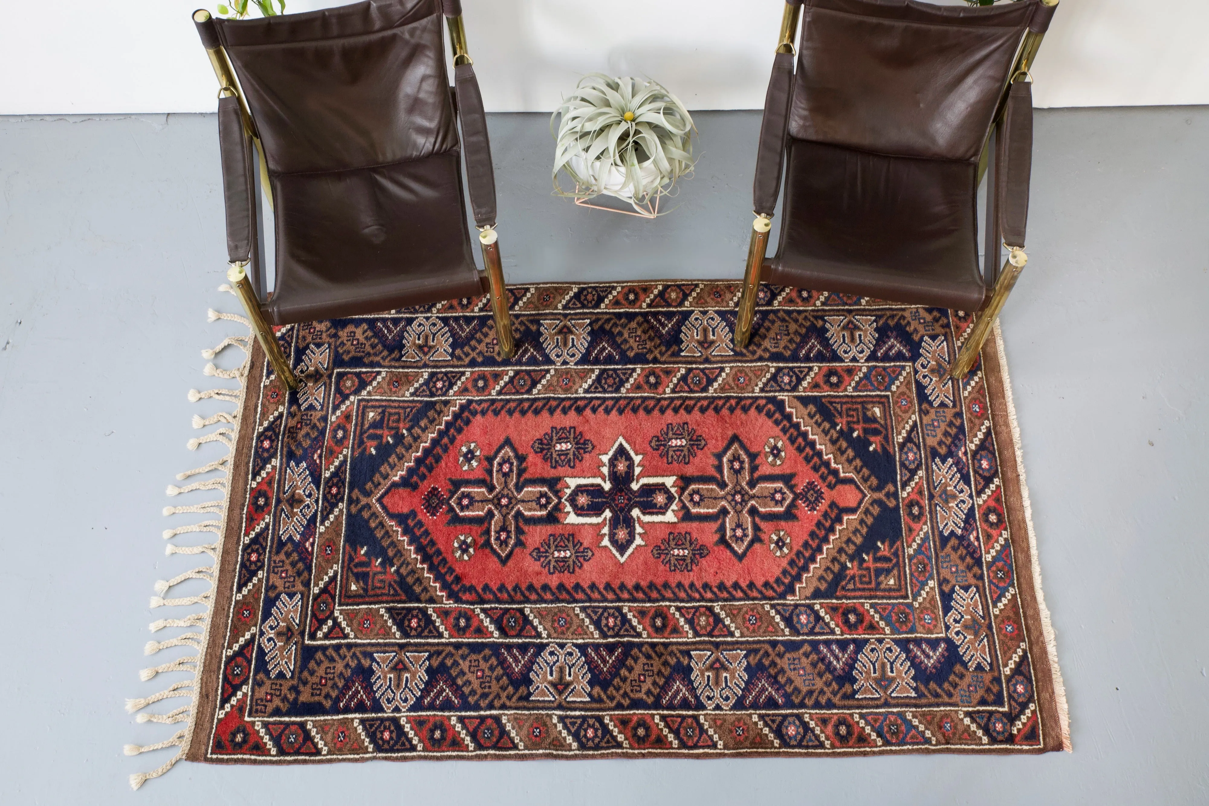 Vintage Turkish Dosemealti Rug 4'2" x 6'10"
