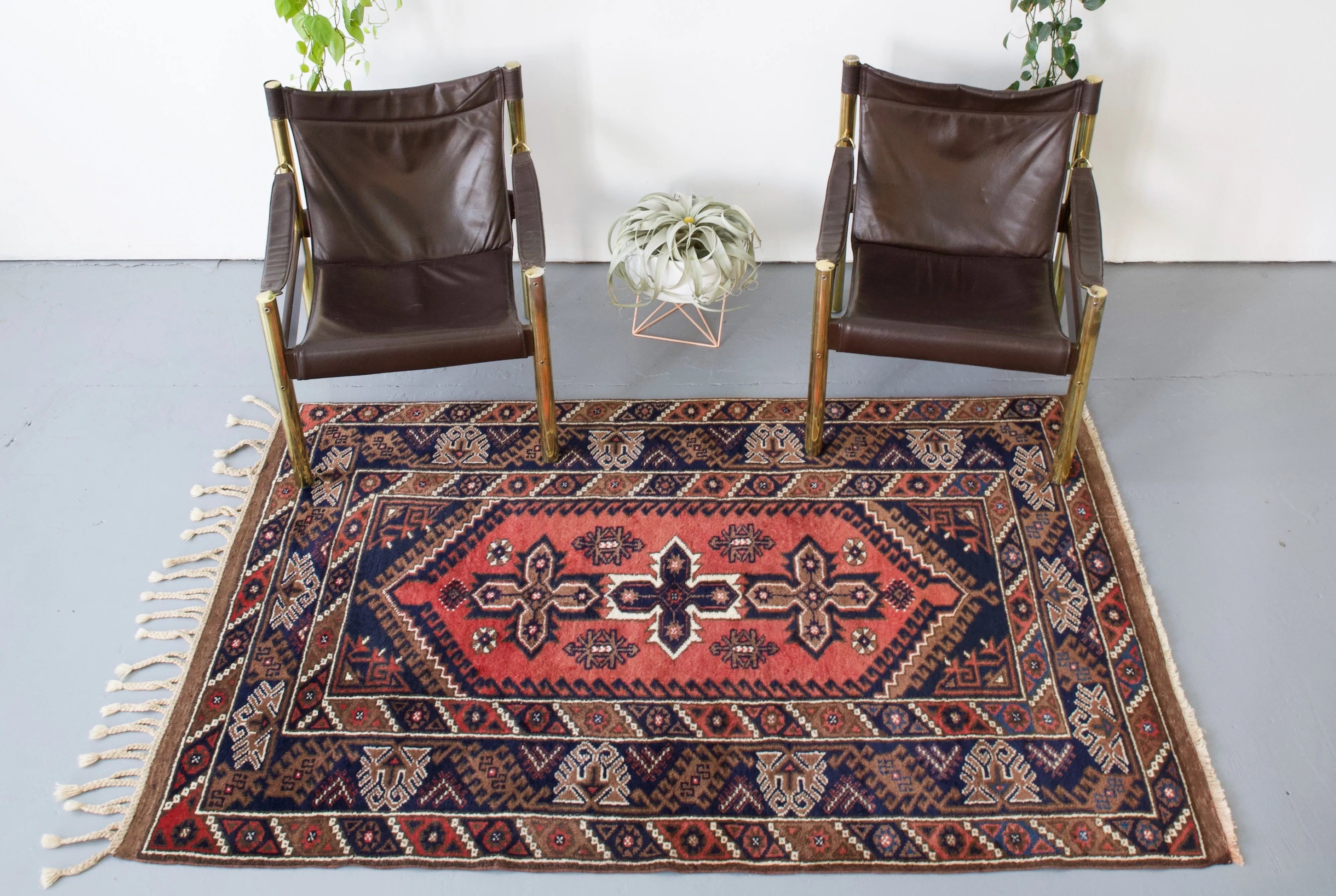 Vintage Turkish Dosemealti Rug 4'2" x 6'10"