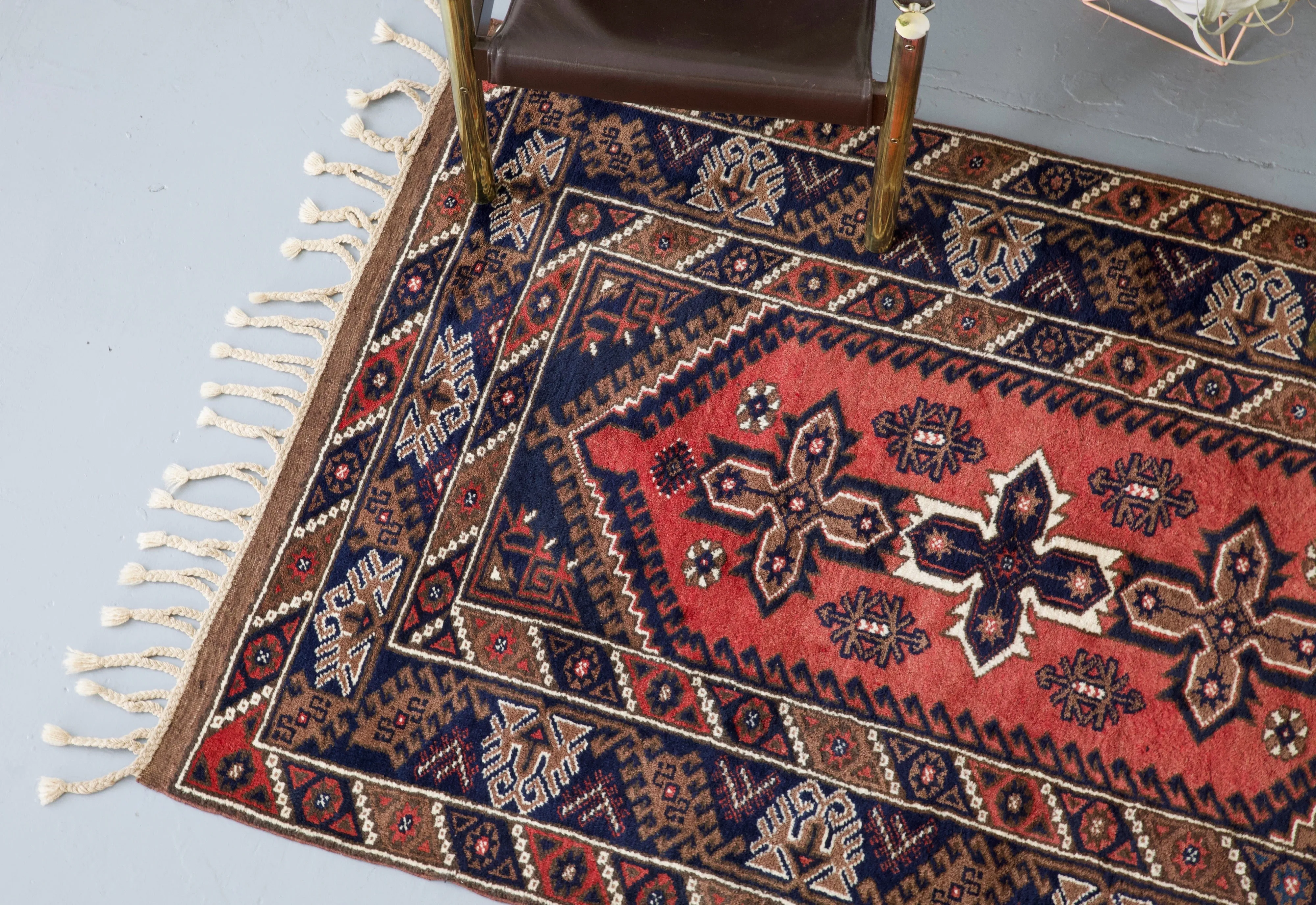 Vintage Turkish Dosemealti Rug 4'2" x 6'10"