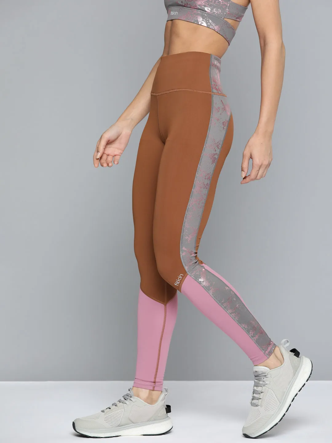 Women Brown & Pink Colourblocked Tights