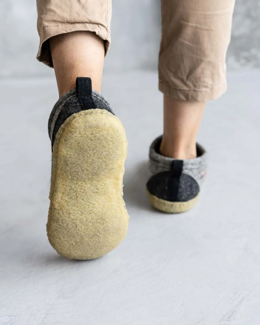 WoolFit® Barefoot Slippers Nomad, light gray
