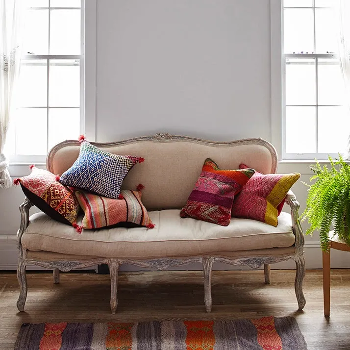 Woven Pillow 68