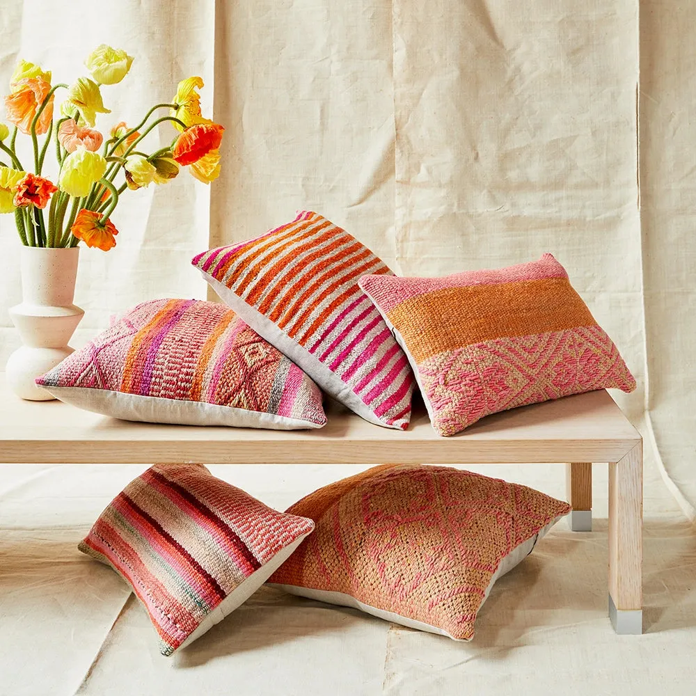 Woven Pillow 68